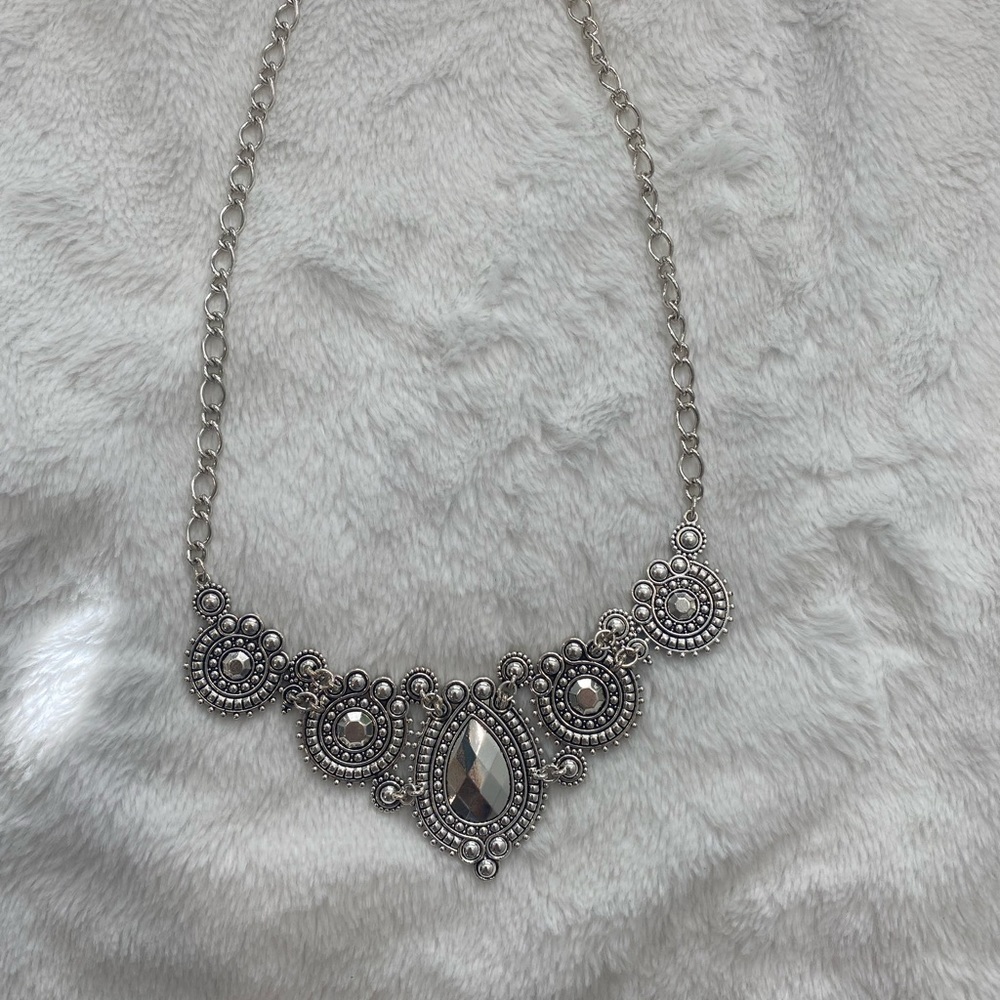 Chunky Collar Necklace Women’s Costume Jewelry Silver Blue - Picture 6 of 8